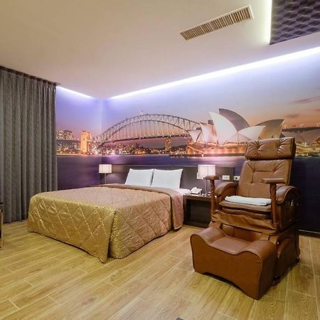 Foxdou Business Motel Tainan Eksteriør billede