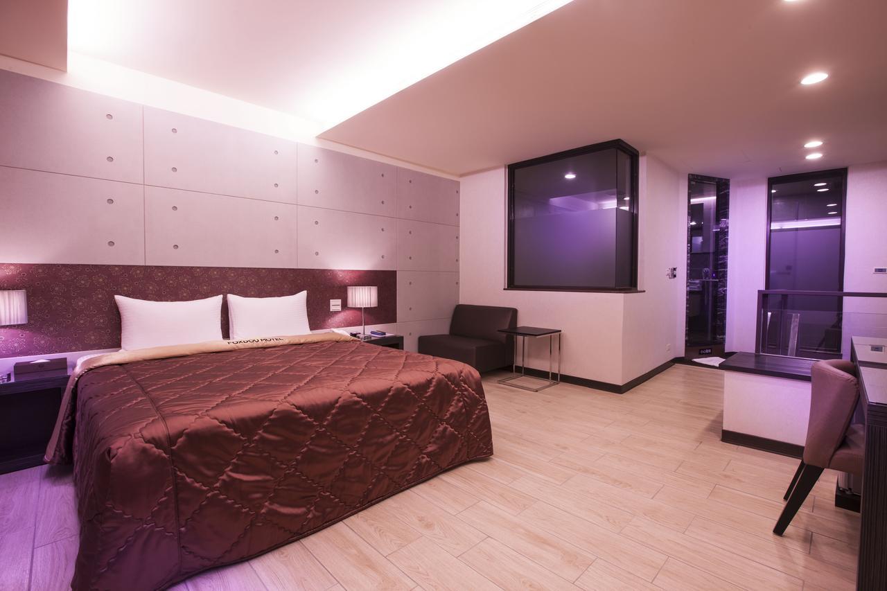Foxdou Business Motel Tainan Eksteriør billede