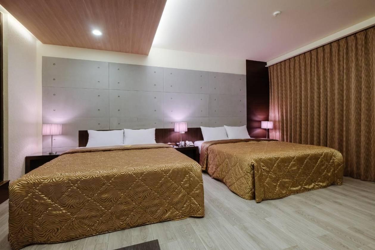 Foxdou Business Motel Tainan Eksteriør billede