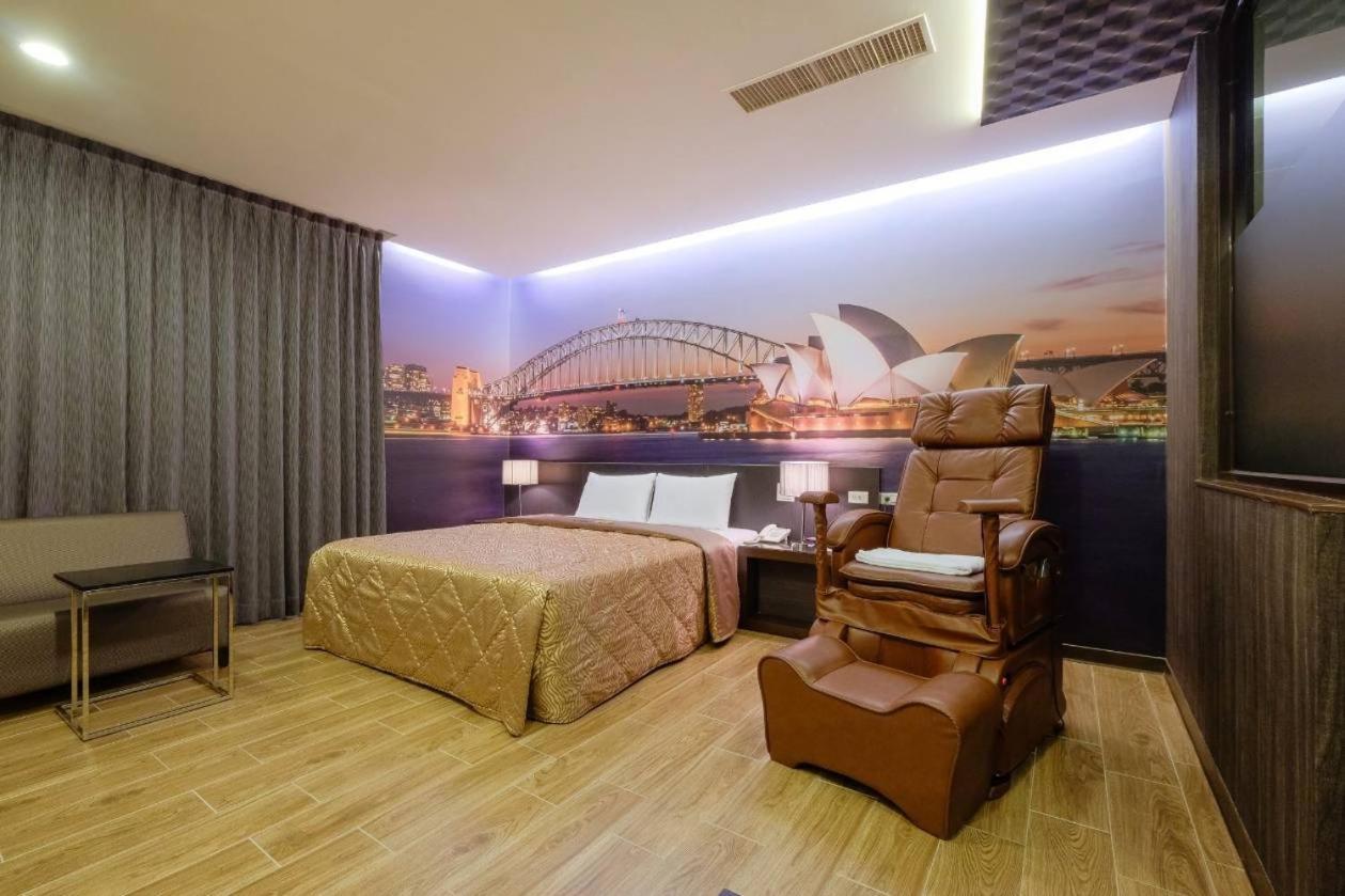 Foxdou Business Motel Tainan Eksteriør billede